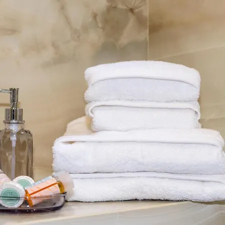 Nafsika (adults Only) アパートホテル 3*